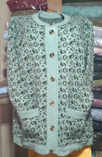 CHOMPA ANIMALPRINT CUELLO CHINO